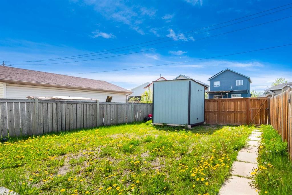 45 Martin Crossing Crescent Ne, Calgary, AB - Outdoor