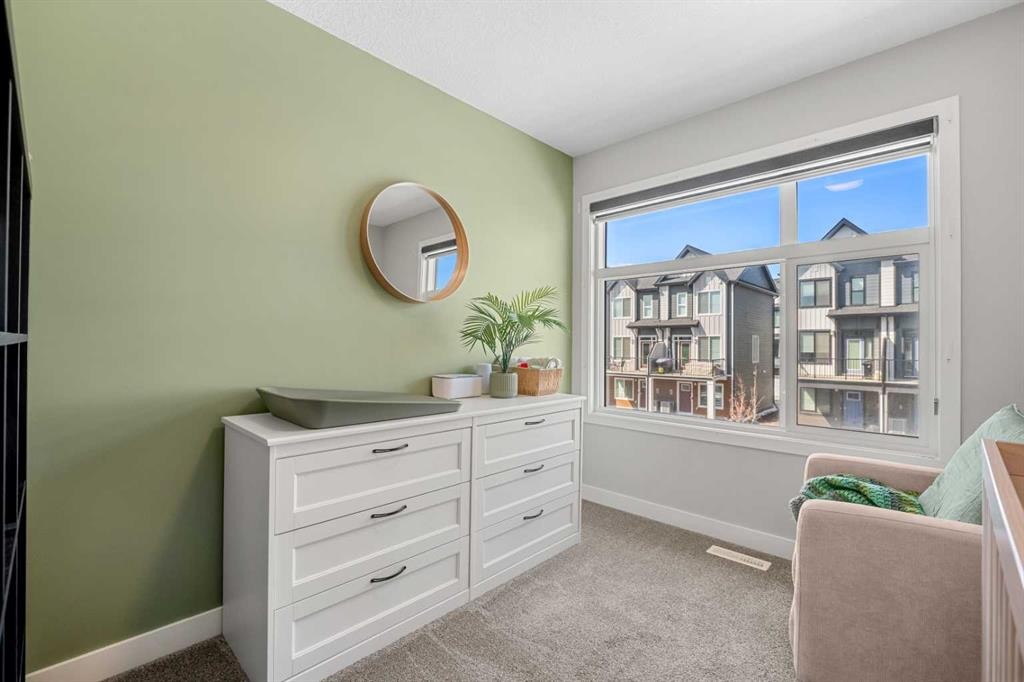 353 Seton Villas Se, Calgary, AB - Indoor