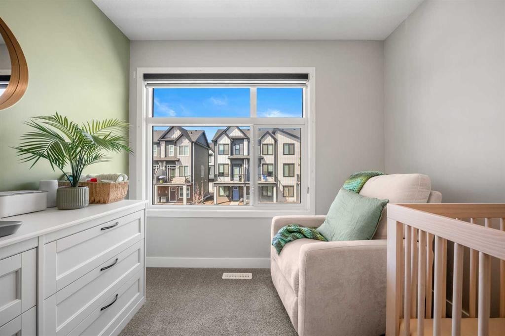 353 Seton Villas Se, Calgary, AB - Indoor