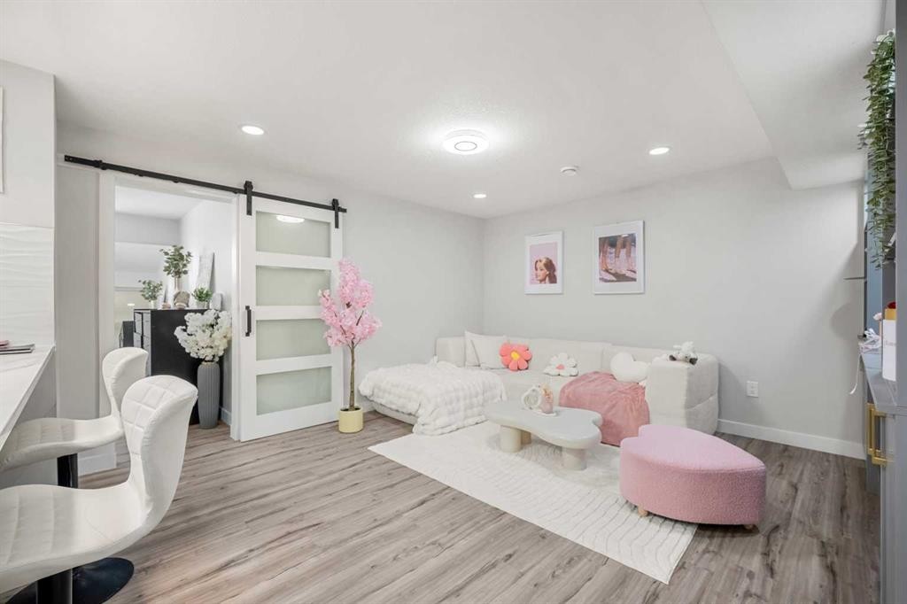 353 Seton Villas Se, Calgary, AB - Indoor
