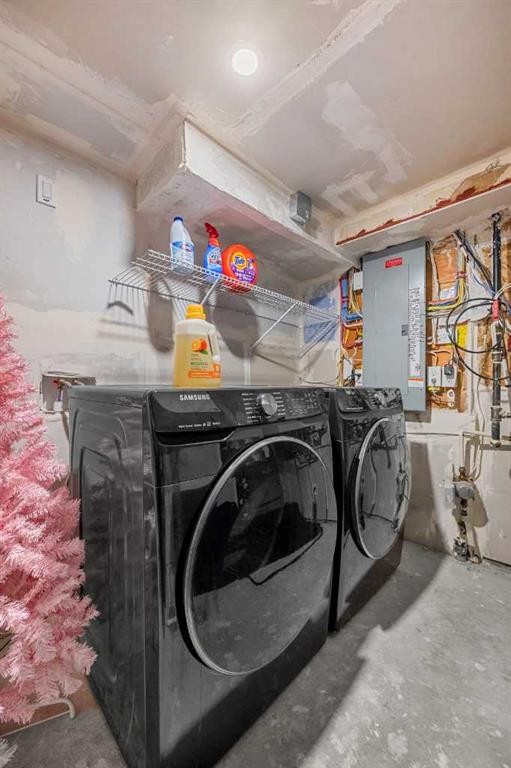 353 Seton Villas Se, Calgary, AB - Indoor Photo Showing Laundry Room