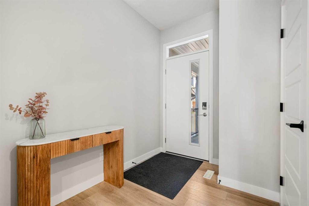 353 Seton Villas Se, Calgary, AB - Indoor Photo Showing Other Room