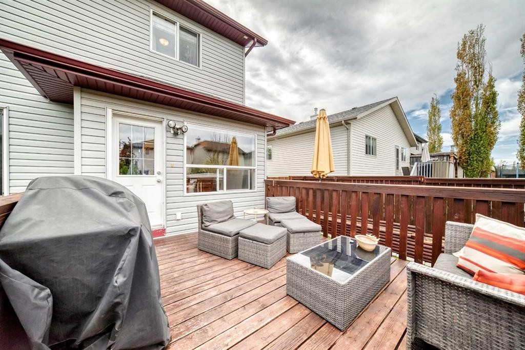 208 Stonegate Crescent Nw, Airdrie, AB - Outdoor With Deck Patio Veranda With Exterior