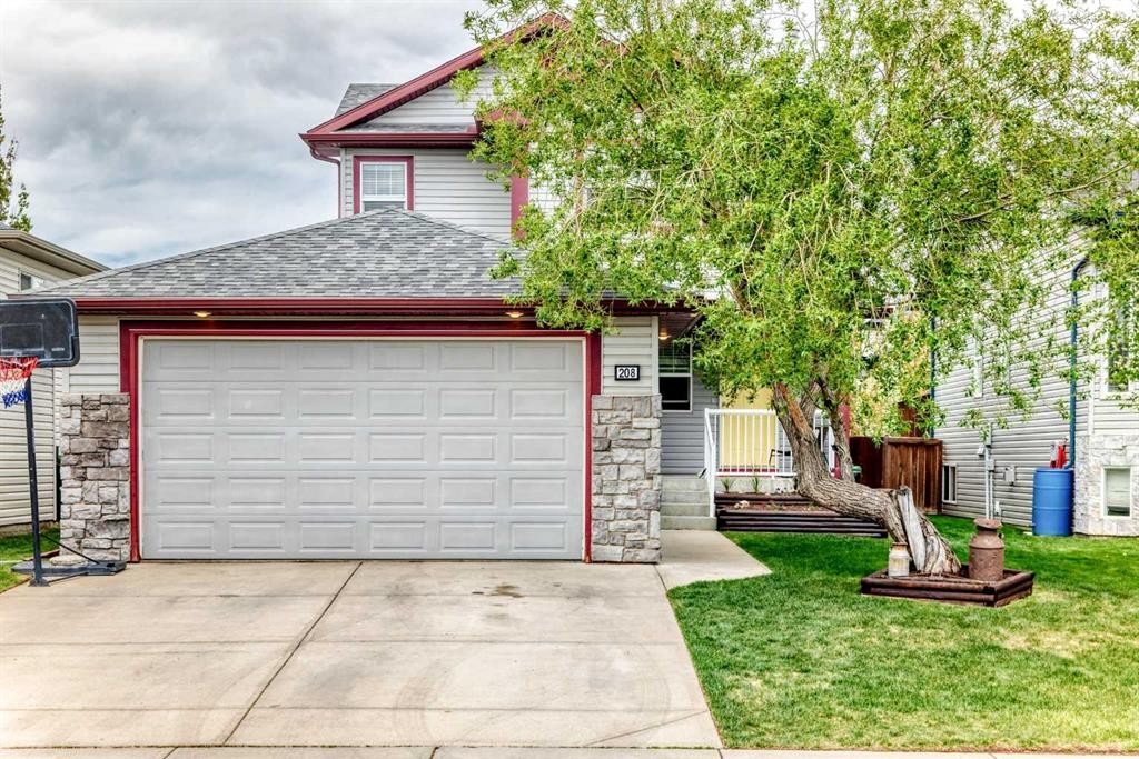 208 Stonegate Crescent Nw, Airdrie, AB - Outdoor With Exterior
