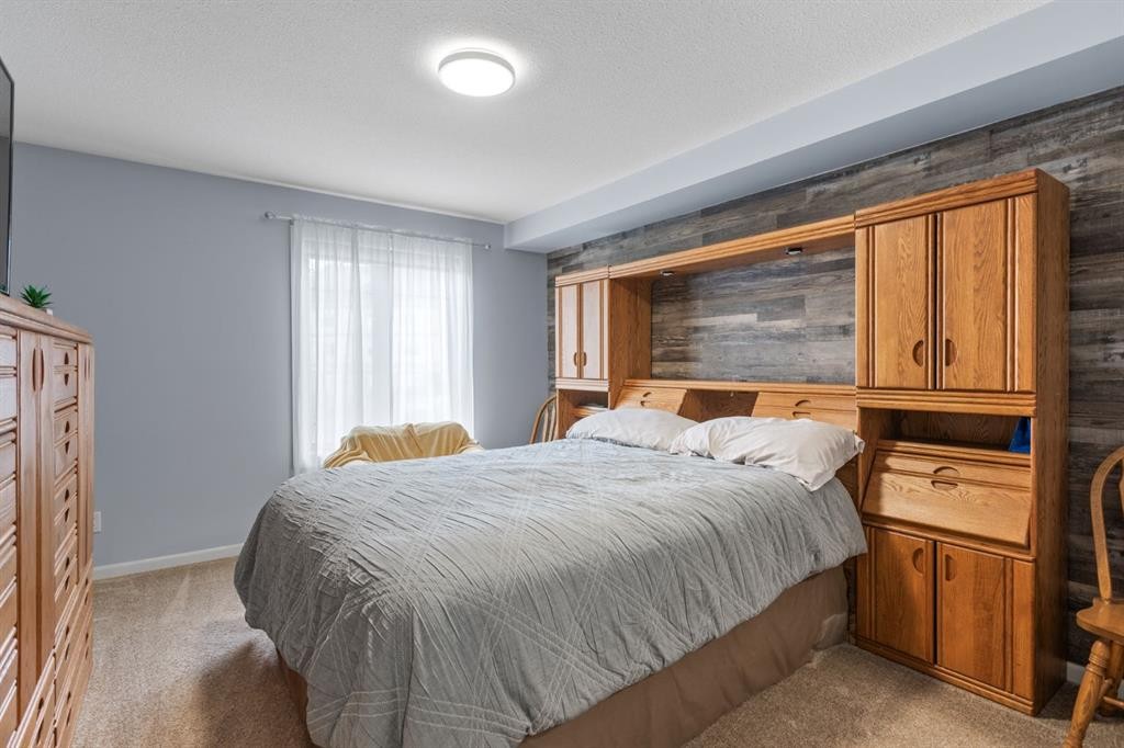 206-30 Cranfield Link Se, Calgary, AB - Indoor Photo Showing Bedroom