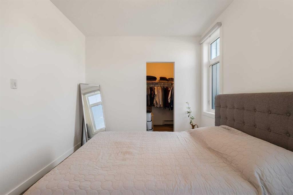 205-10 Sage Hill Walk Nw, Calgary, AB - Indoor Photo Showing Bedroom