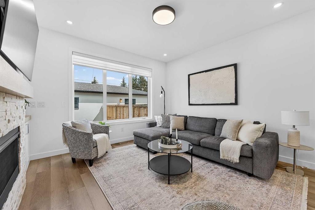 8124 47 Avenue Nw, Calgary, AB