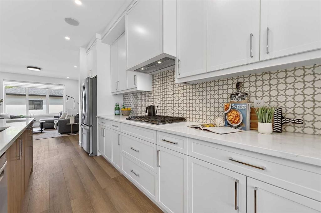 8124 47 Avenue Nw, Calgary, AB
