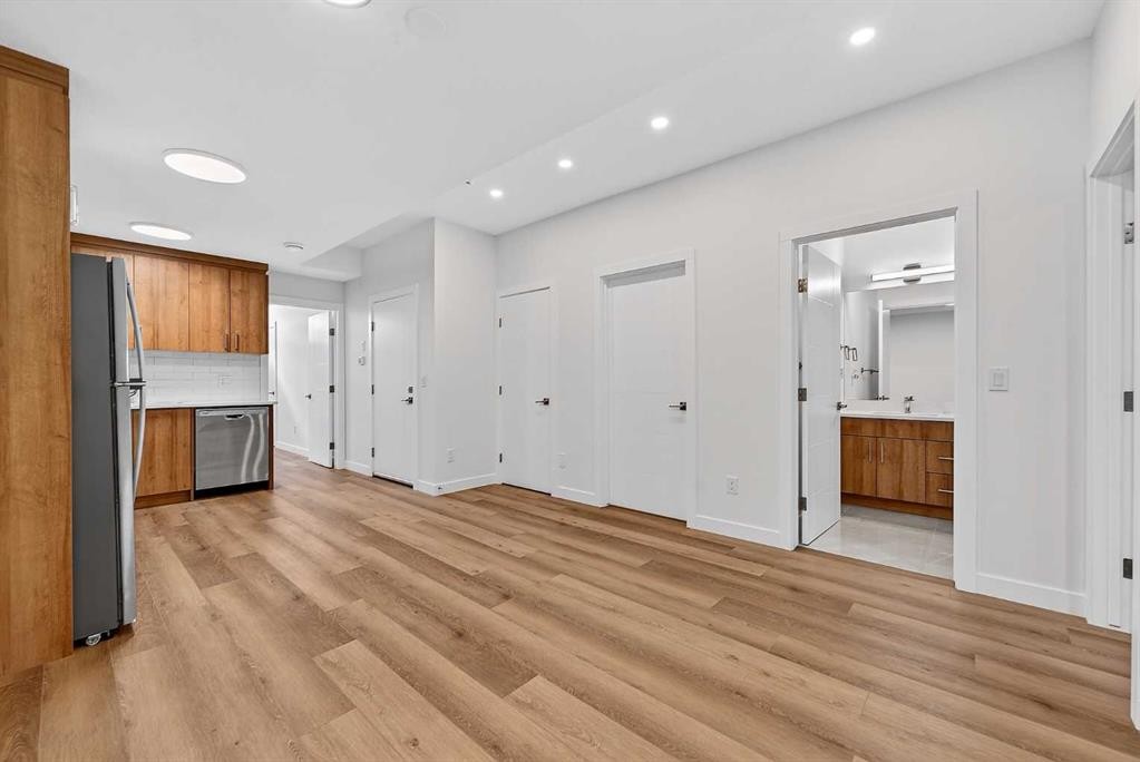 8124 47 Avenue Nw, Calgary, AB