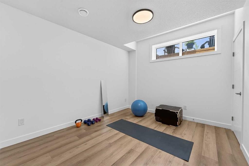 8124 47 Avenue Nw, Calgary, AB