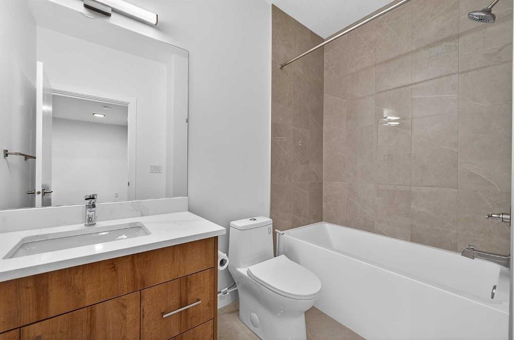 8124 47 Avenue Nw, Calgary, AB