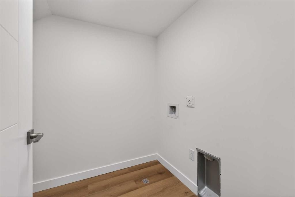8124 47 Avenue Nw, Calgary, AB