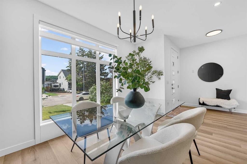 8124 47 Avenue Nw, Calgary, AB