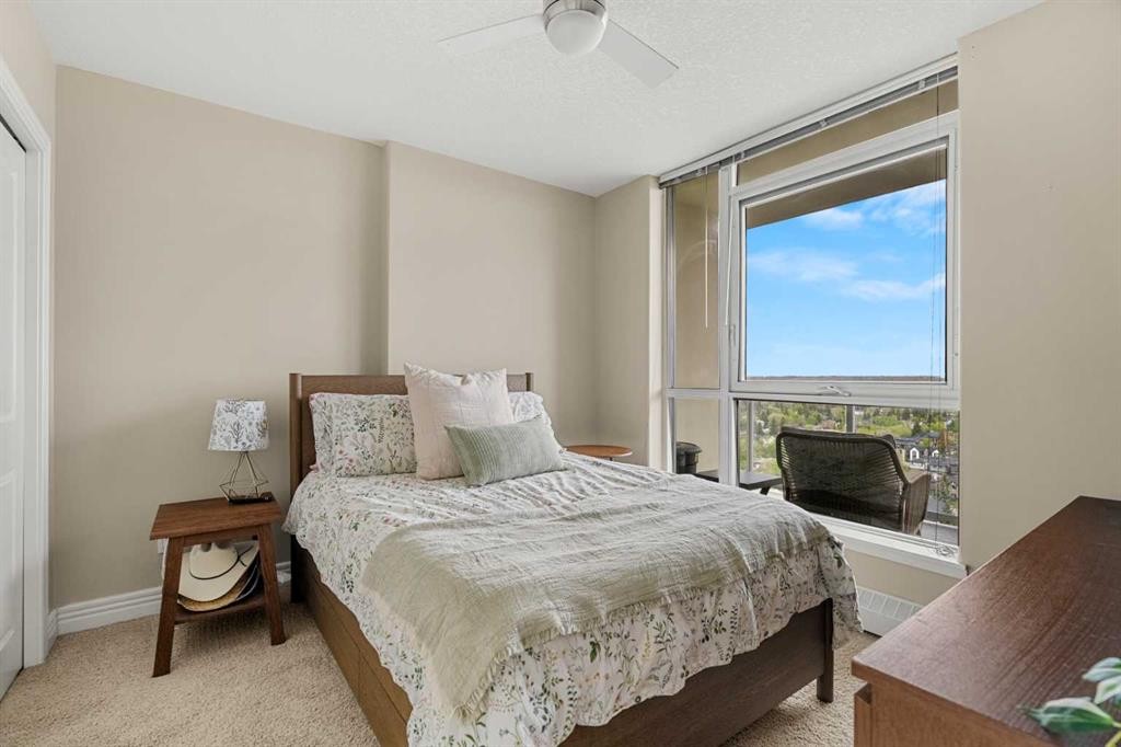 1808-55 Spruce Place Sw, Calgary, AB - Indoor Photo Showing Bedroom