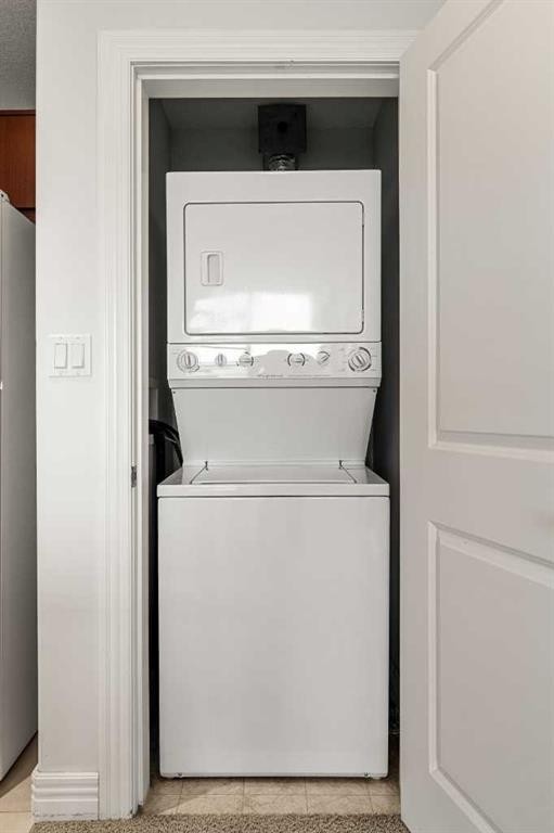 1808-55 Spruce Place Sw, Calgary, AB - Indoor Photo Showing Laundry Room