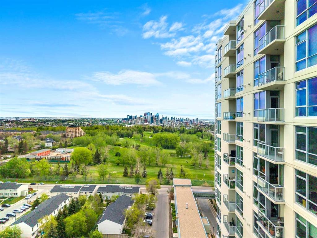 1808-55 Spruce Place Sw, Calgary, AB - Outdoor With View