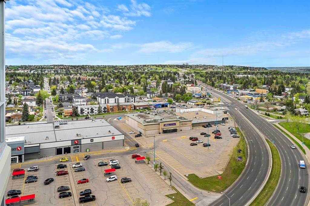 1808-55 Spruce Place Sw, Calgary, AB - Outdoor With View