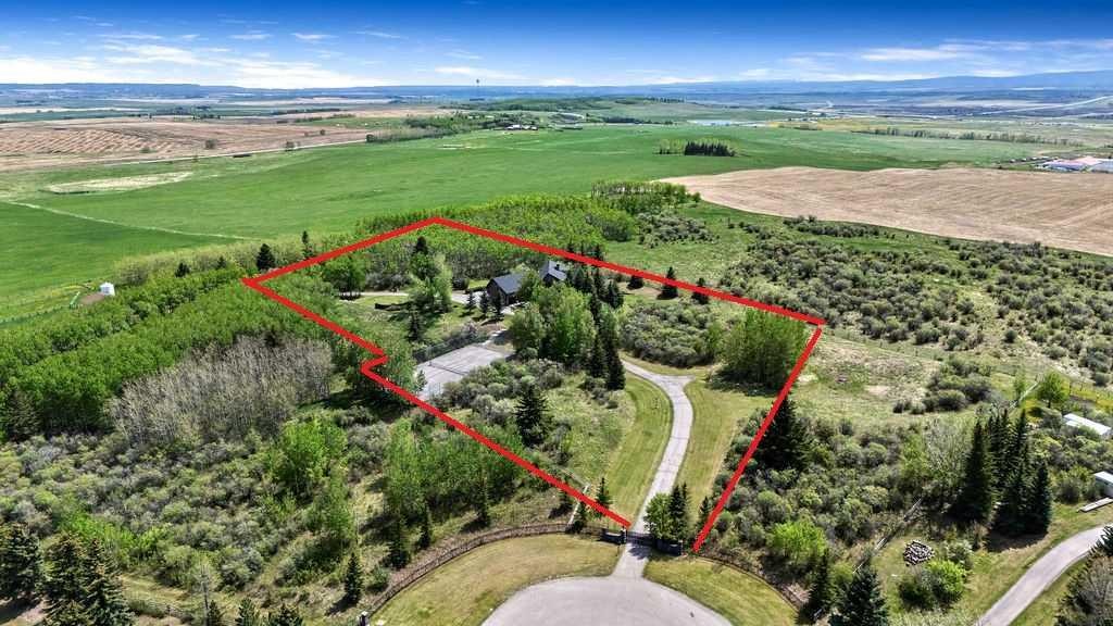 251018 Tower Ridge Estates, Rural Rocky View County, AB - Outdoor With View