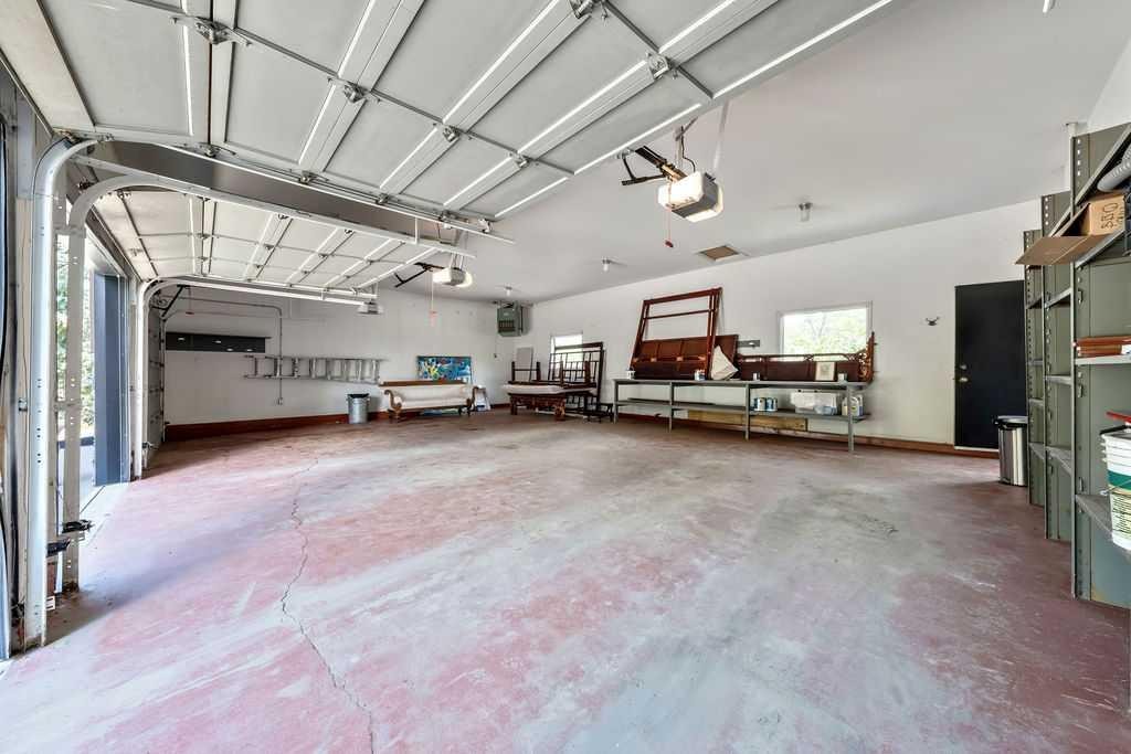 251018 Tower Ridge Estates, Rural Rocky View County, AB - Indoor