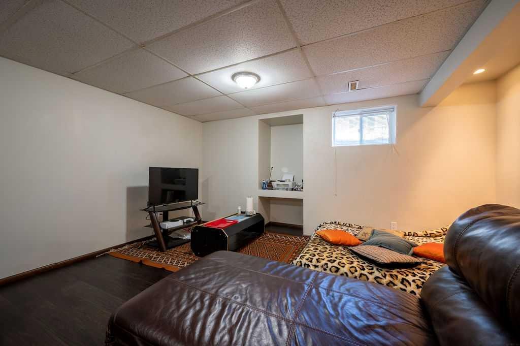 139 Maitland Road Ne, Calgary, AB - Indoor Photo Showing Basement