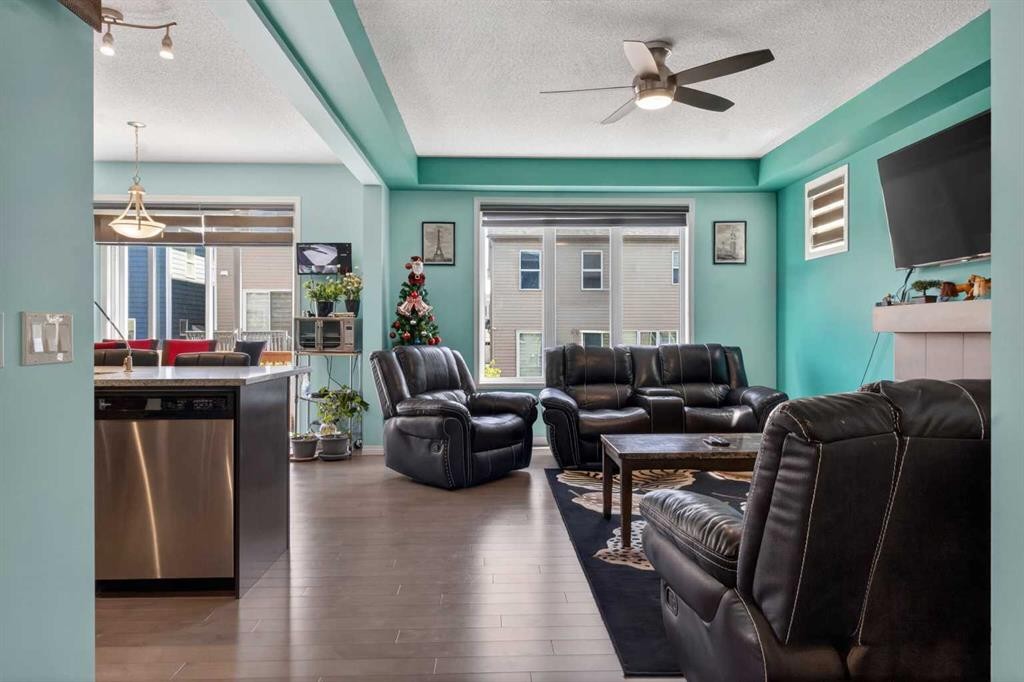 45 Cityscape View Ne, Calgary, AB - Indoor Photo Showing Living Room