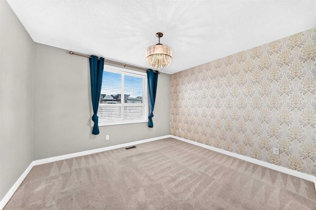 125 Walgrove Cove Se, Calgary, AB - Indoor Photo Showing Other Room