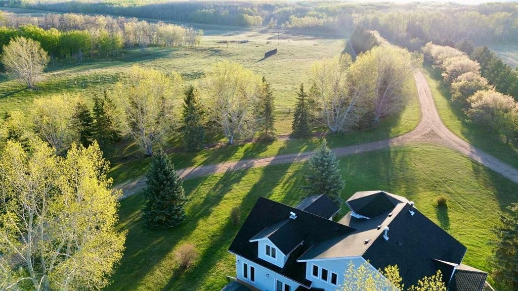 40032 Range Road 220, Rural Lacombe County, AB