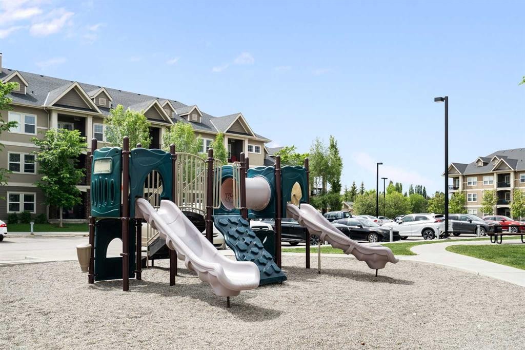 210-200 Cranfield Common Se, Calgary, AB