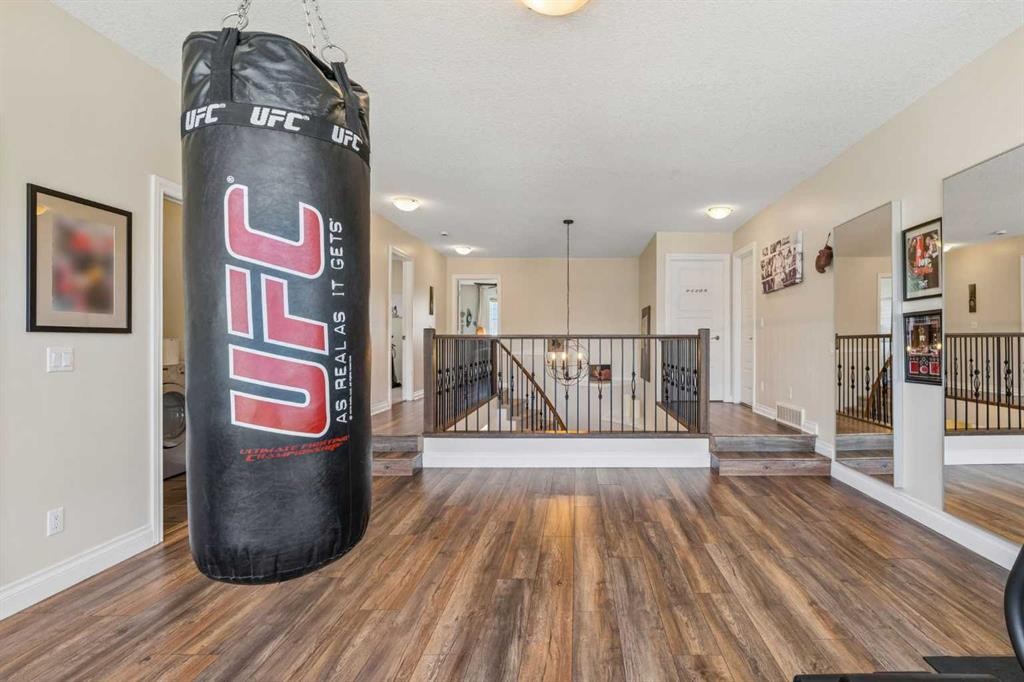 280 Rainbow Falls Way, Chestermere, AB - Indoor Photo Showing Other Room