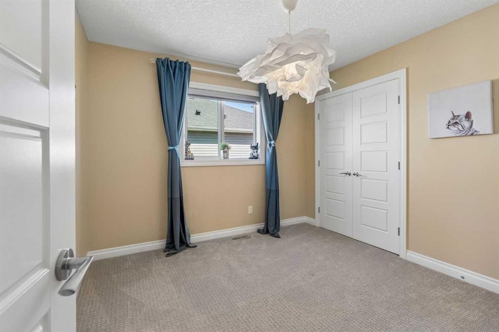 280 Rainbow Falls Way, Chestermere, AB - Indoor