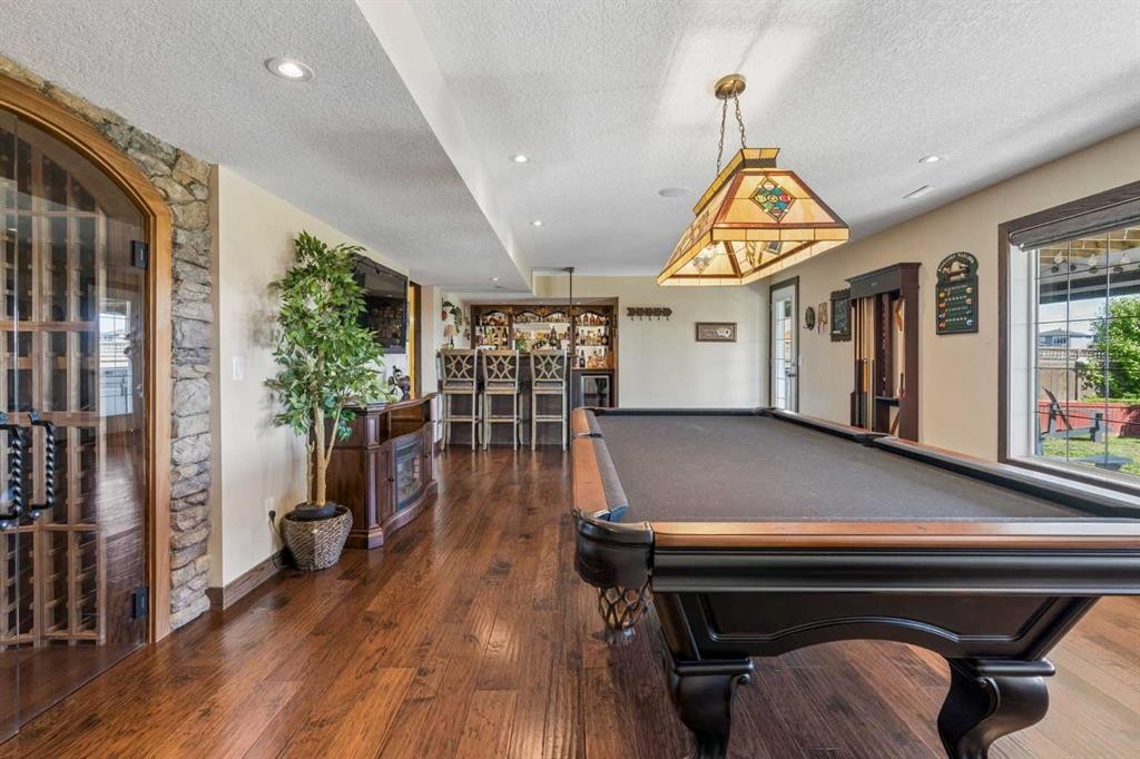 280 Rainbow Falls Way, Chestermere, AB - Indoor Photo Showing Other Room