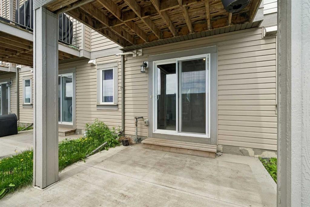120 Copperstone Villas Se, Calgary, AB - Outdoor With Balcony With Exterior
