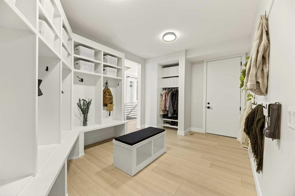 30 Silverstone Place, Didsbury, AB - Indoor Photo Showing Other Room