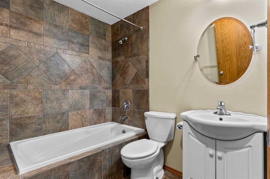 322 Hampstead Way Nw, Calgary, AB - Indoor Photo Showing Bathroom