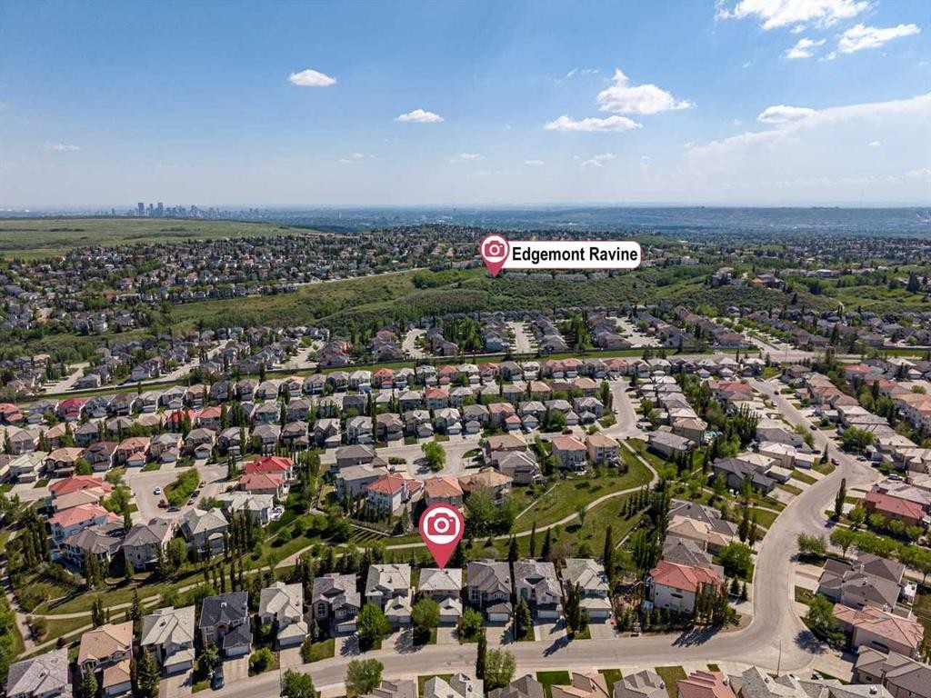 322 Hampstead Way Nw, Calgary, AB - Outdoor With View