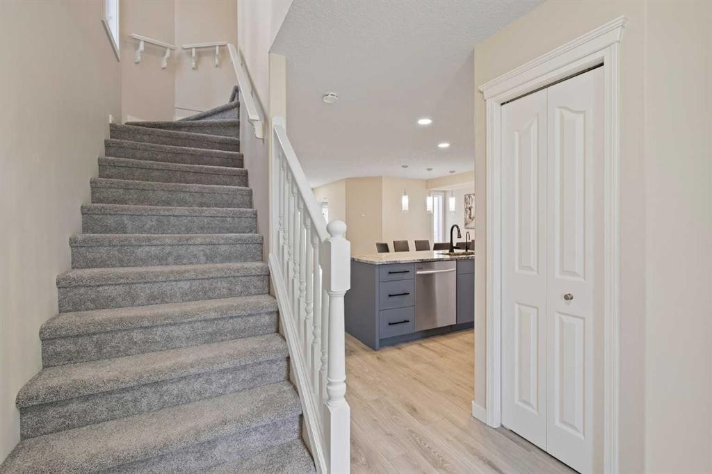 148 Cramond Crescent Se, Calgary, AB