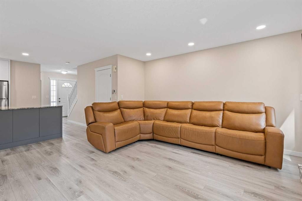 148 Cramond Crescent Se, Calgary, AB