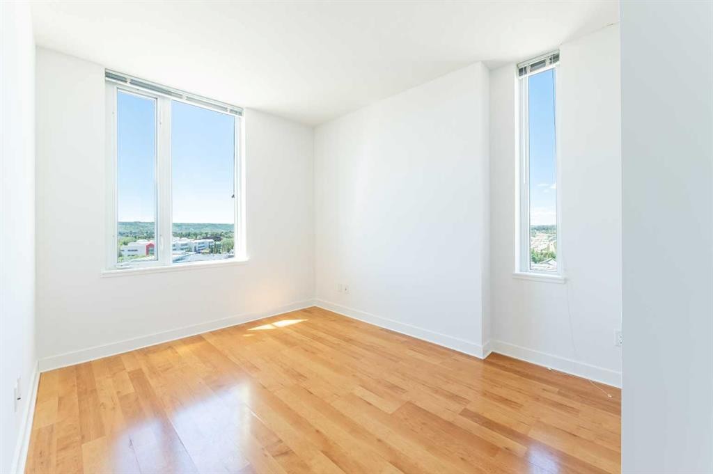 1307-3830 Brentwood Road Nw, Calgary, AB - Indoor Photo Showing Other Room