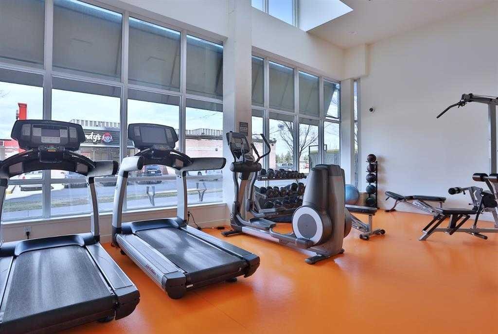 1307-3830 Brentwood Road Nw, Calgary, AB - Indoor Photo Showing Gym Room