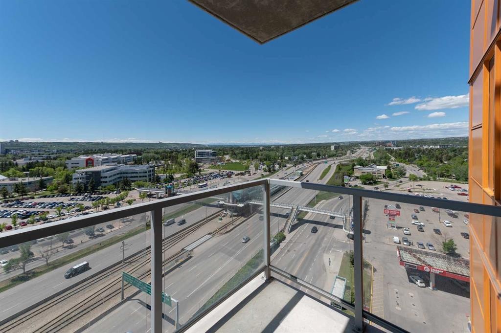 1307-3830 Brentwood Road Nw, Calgary, AB - Outdoor With View