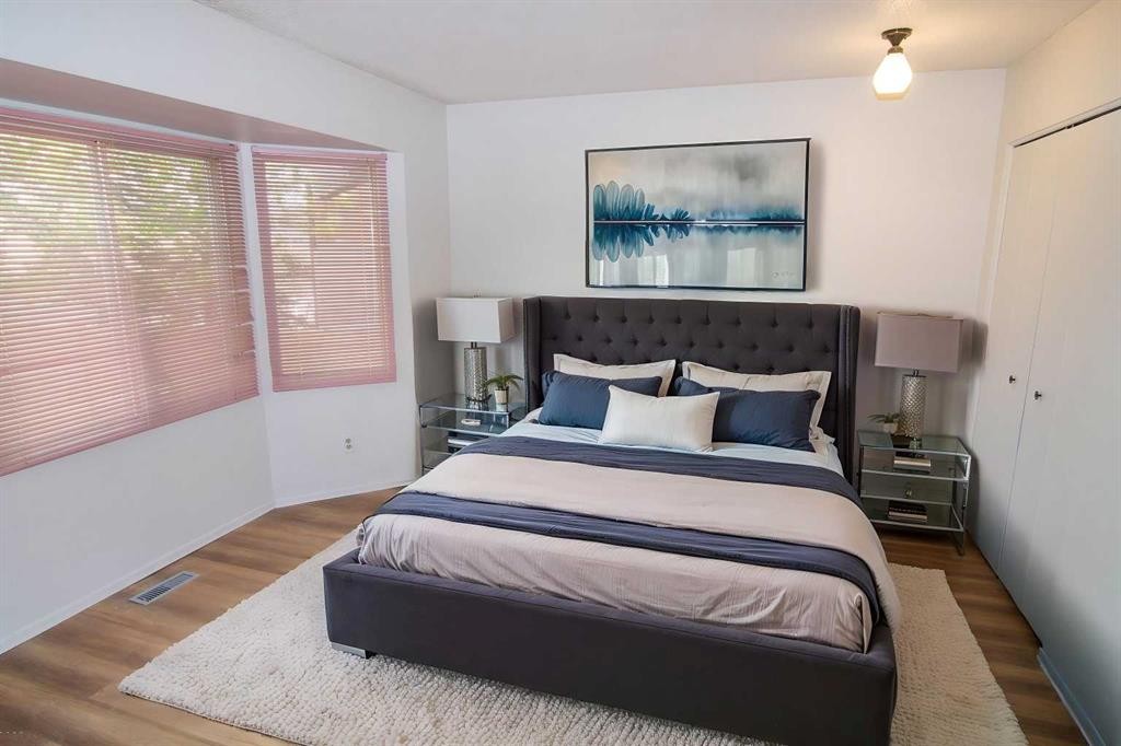 340 Templeton Circle Ne, Calgary, AB - Indoor Photo Showing Bedroom