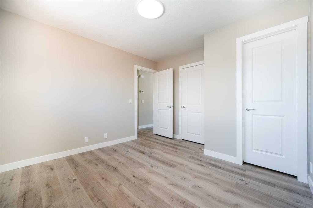 255 Castleridge Drive Ne, Calgary, AB - Indoor Photo Showing Other Room