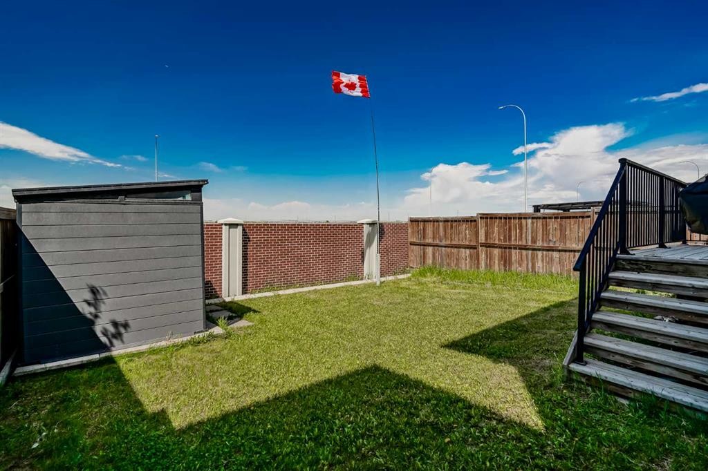 152 Redstone Villas Ne, Calgary, AB - Outdoor