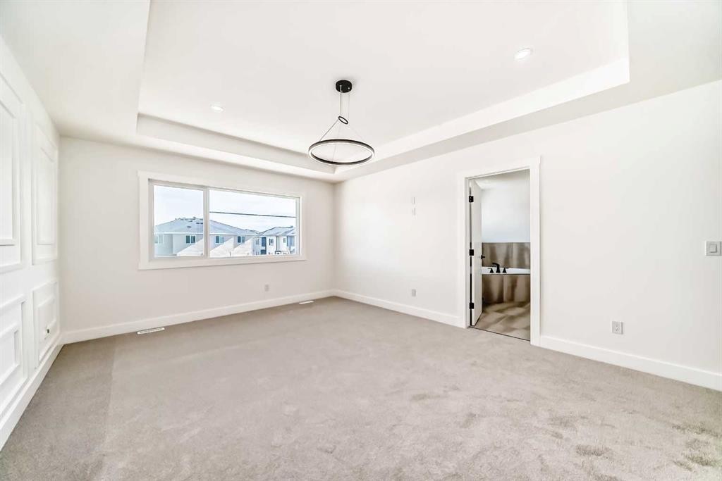 28 Saddlecrest Manor Ne, Calgary, AB - Indoor Photo Showing Other Room