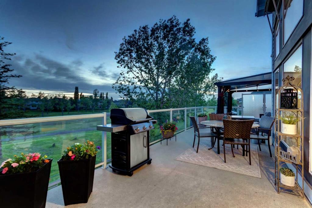 198 Douglas Woods Hill Se, Calgary, AB - Outdoor