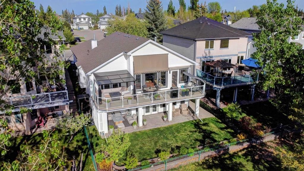 198 Douglas Woods Hill Se, Calgary, AB - Outdoor