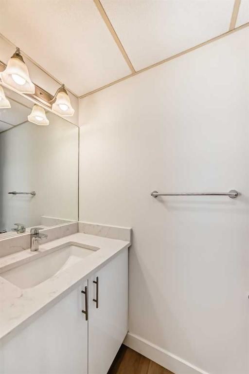 32-1515 Falconridge Drive Ne, Calgary, AB - Indoor Photo Showing Bathroom