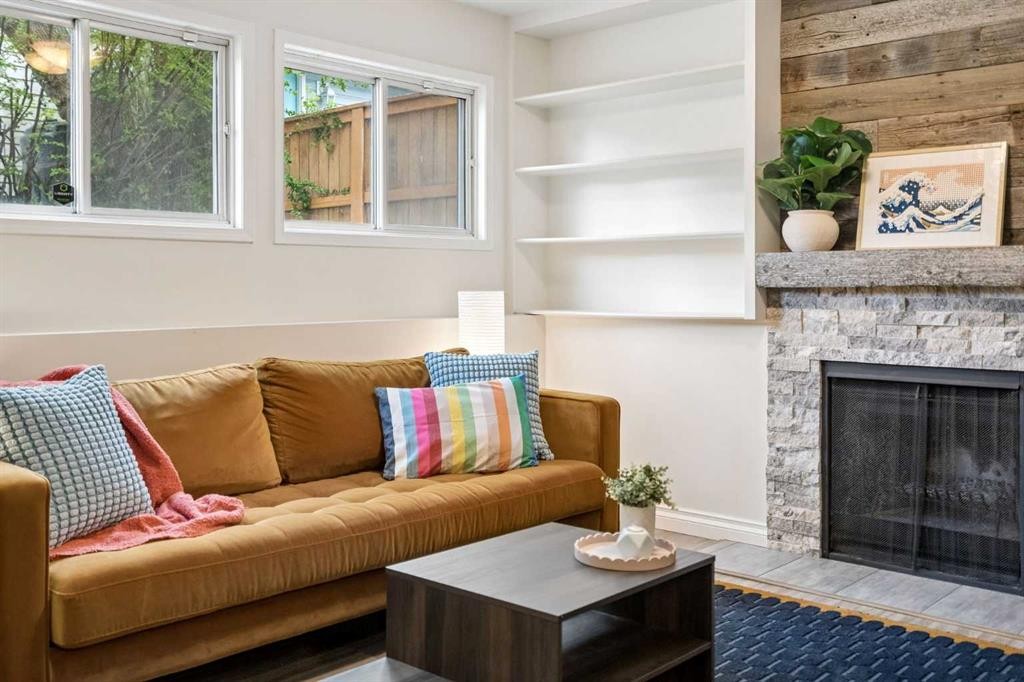 1840 33 Avenue Sw, Calgary, AB - Indoor Photo Showing Living Room With Fireplace