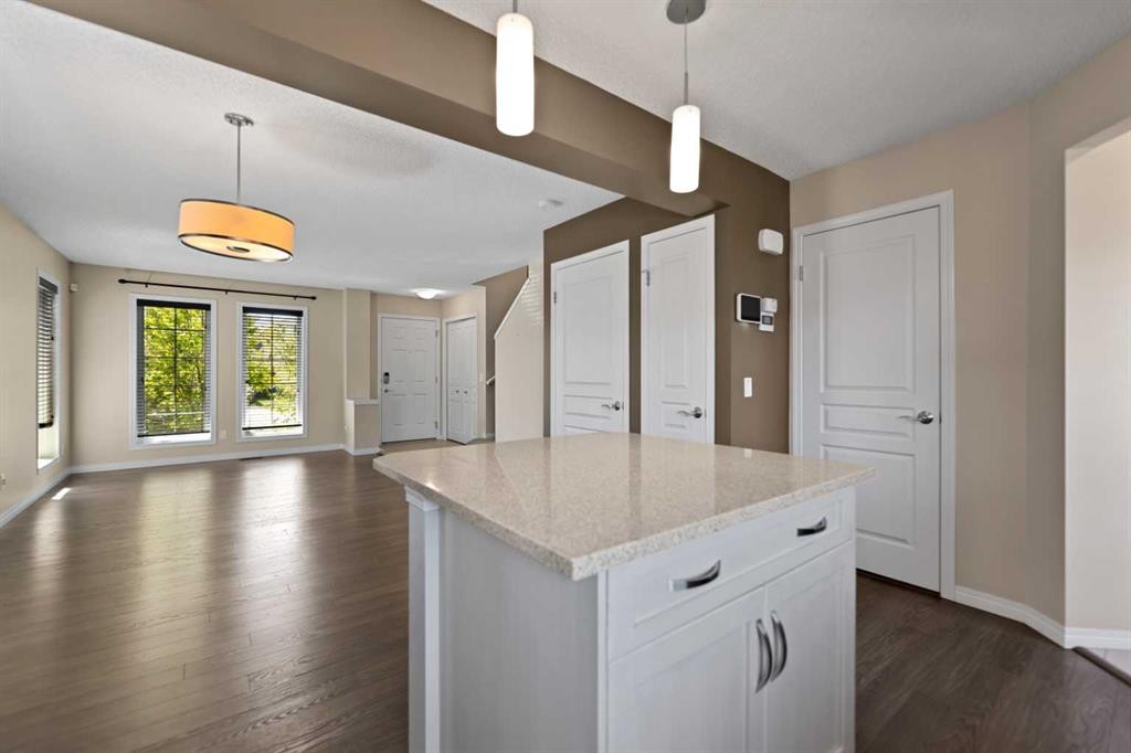 456 Auburn Bay Avenue Se, Calgary, AB - Indoor