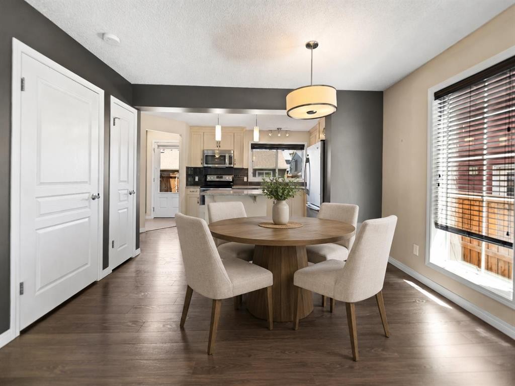 456 Auburn Bay Avenue Se, Calgary, AB - Indoor Photo Showing Dining Room